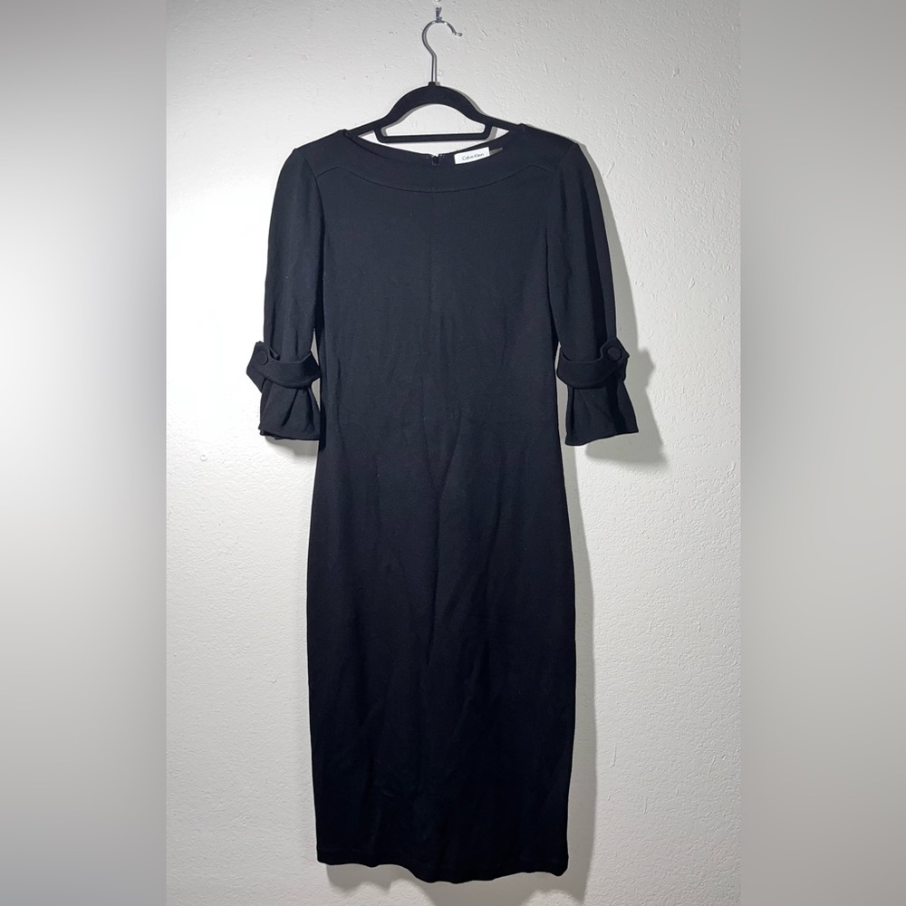 Calvin Klein 3/4 Bell Sleeve Sheath Dress Size 4 Black Zipper.